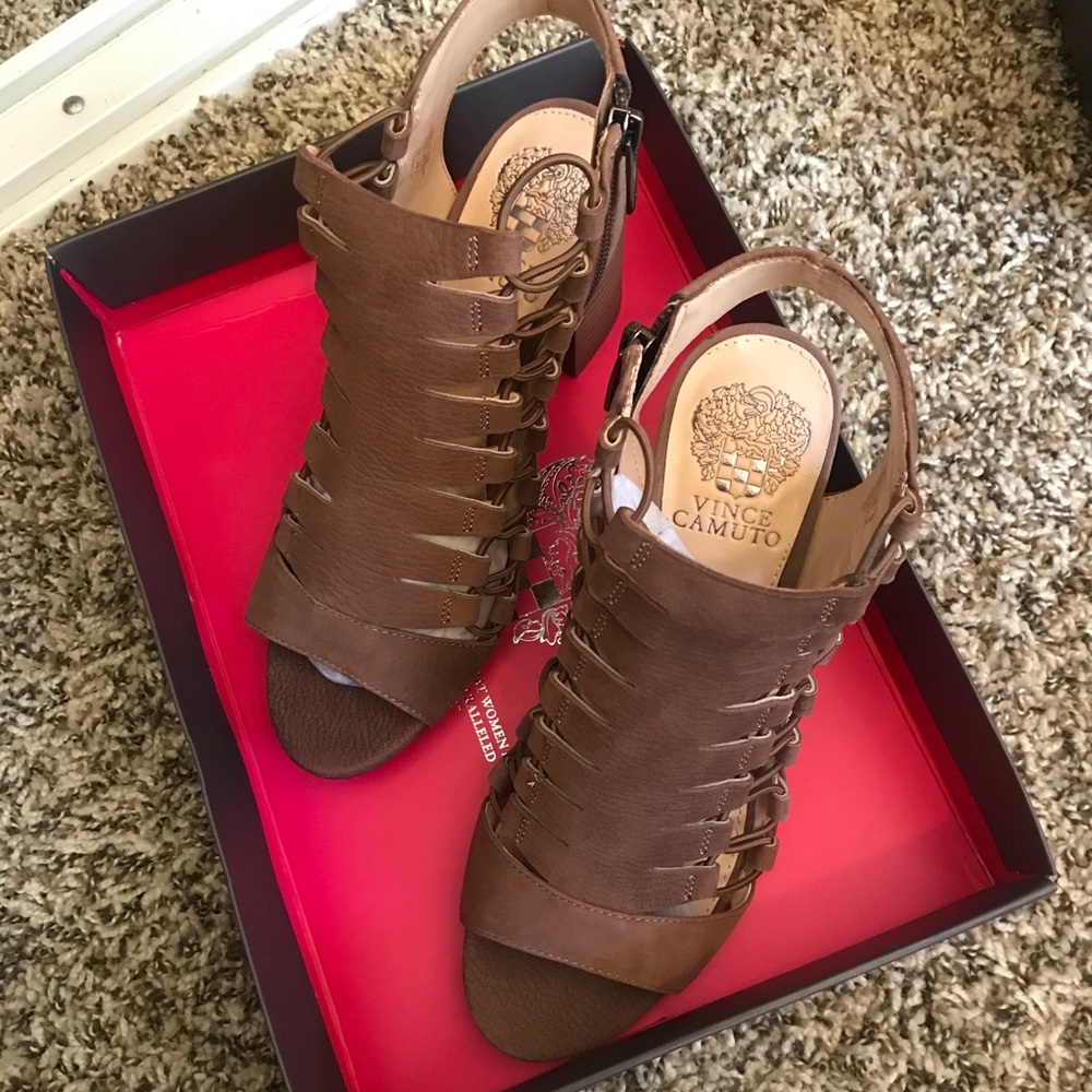 Vince Camuto heeled sandals. VC-Briaz style.